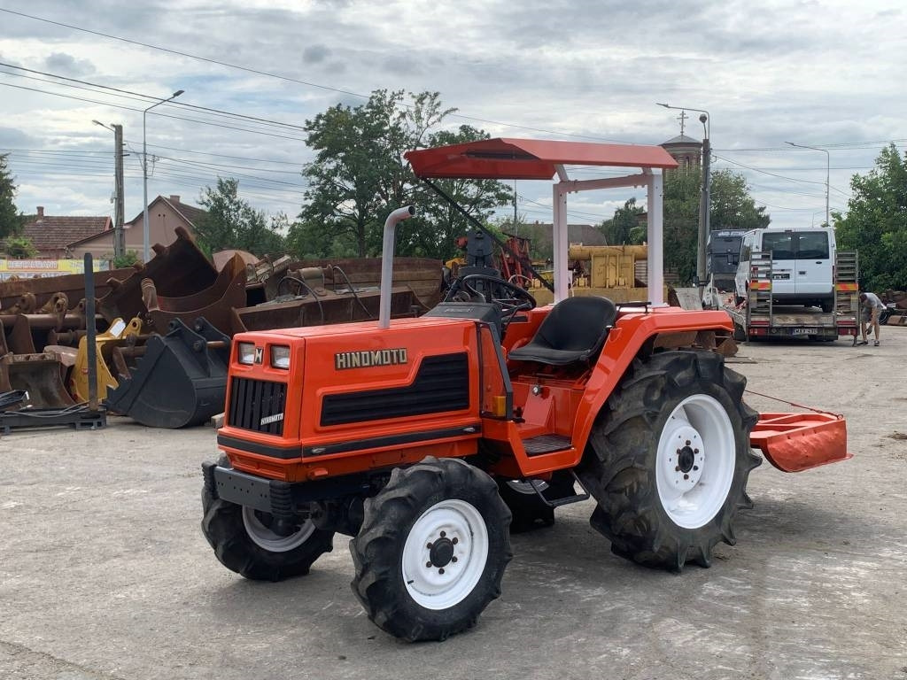 Hinomoto BD150  - Traktor: obrázek 2 Hinomoto BD150  - Traktor: obrázek 2