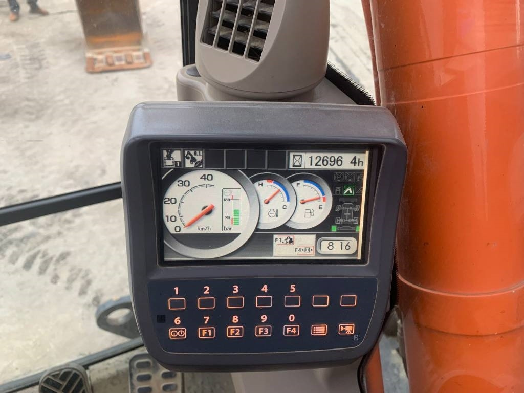 Kolesové rýpadlo Hitachi ZX 145 W-3+SMP Rototilt: obrázek 13 Kolesové rýpadlo Hitachi ZX 145 W-3+SMP Rototilt: obrázek 13