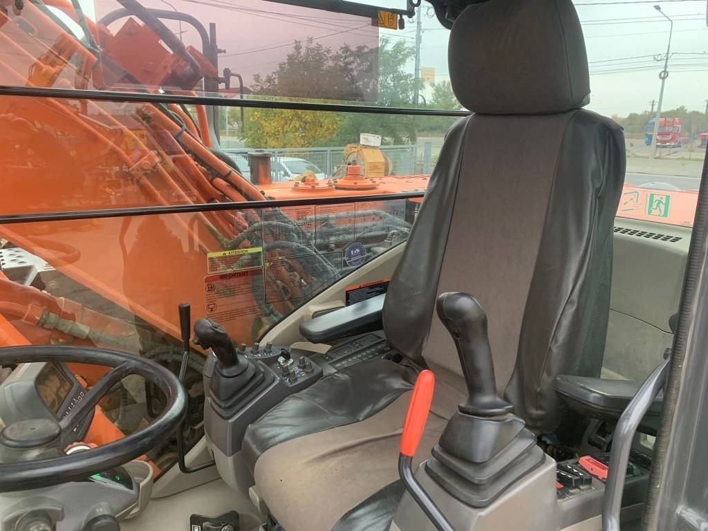 Kolesové rýpadlo Hitachi ZX 145 W-3+SMP Rototilt: obrázek 12 Kolesové rýpadlo Hitachi ZX 145 W-3+SMP Rototilt: obrázek 12