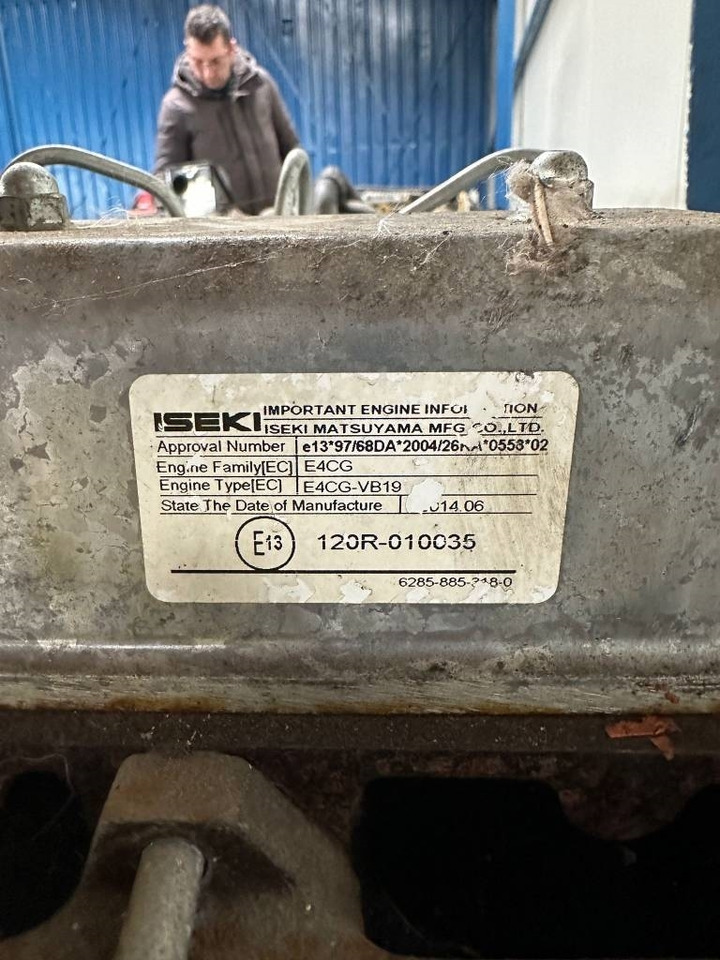 Iseki E4CG-VB19 - Motor pro Zemědělská technika: obrázek 2 Iseki E4CG-VB19 - Motor pro Zemědělská technika: obrázek 2