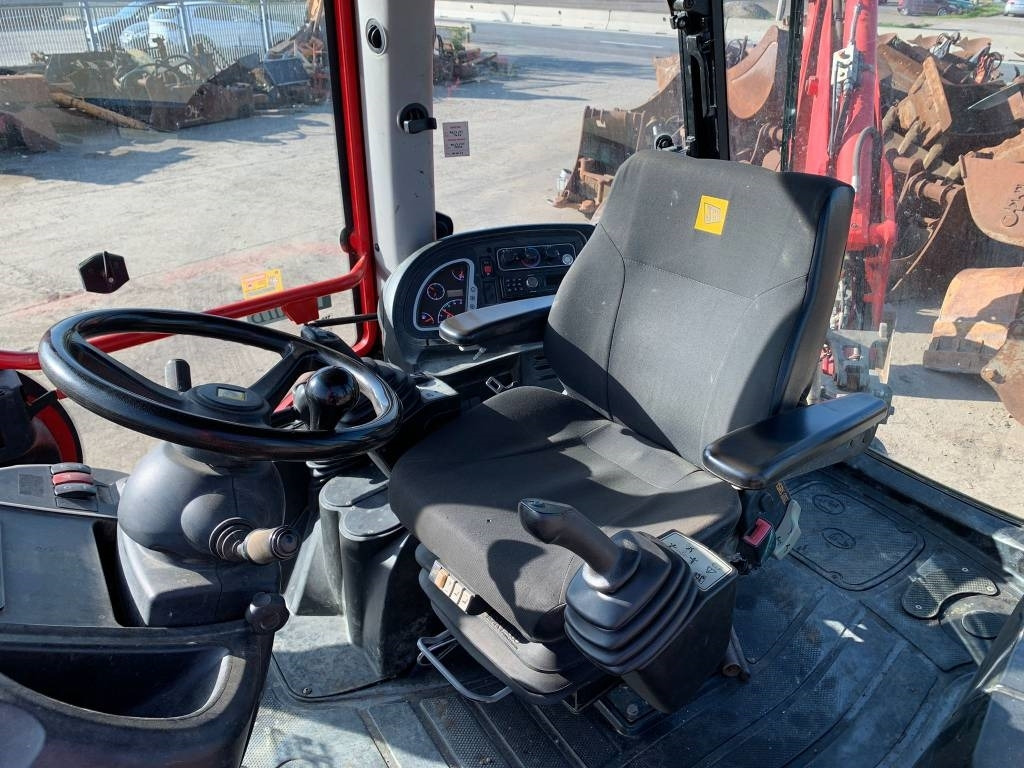 Rýpadlo-nakladač JCB 3 CX: obrázek 8