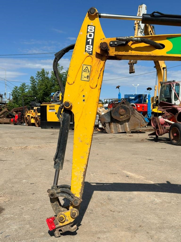 JCB 8018 - Mini rýpadlo: obrázek 4 JCB 8018 - Mini rýpadlo: obrázek 4