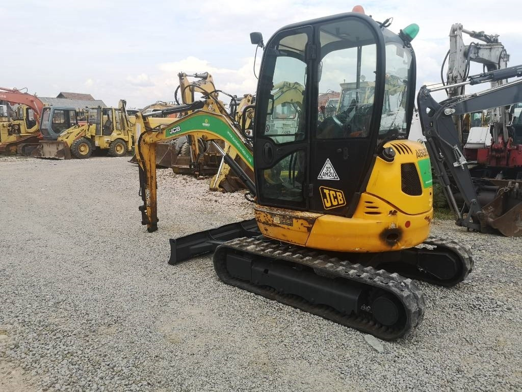 JCB 8030 - Mini rýpadlo: obrázek 4 JCB 8030 - Mini rýpadlo: obrázek 4