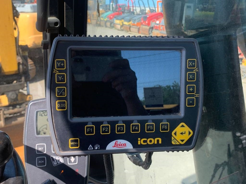 JCB JS 145 W+Engcon Rototilt+Sistem Laser 2D Leica Ico  leasing JCB JS 145 W+Engcon Rototilt+Sistem Laser 2D Leica Ico: obrázek 18