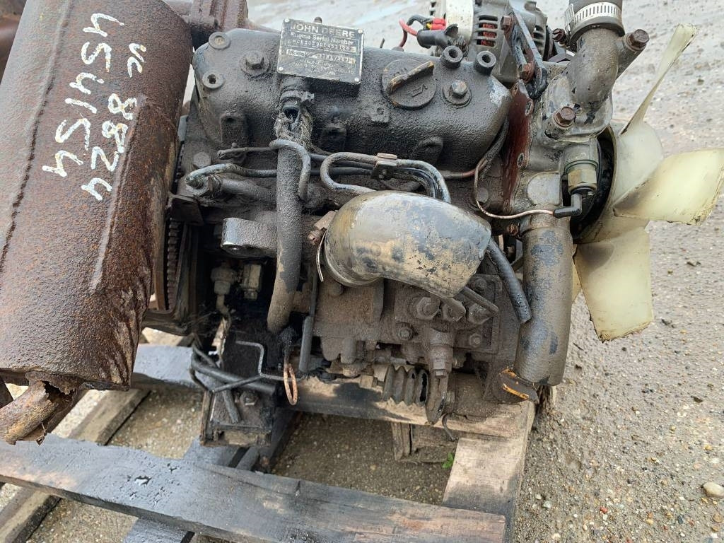 John Deere 3TNA72UJ ENGINE - Motor pro Stavební technika: obrázek 1 John Deere 3TNA72UJ ENGINE - Motor pro Stavební technika: obrázek 1