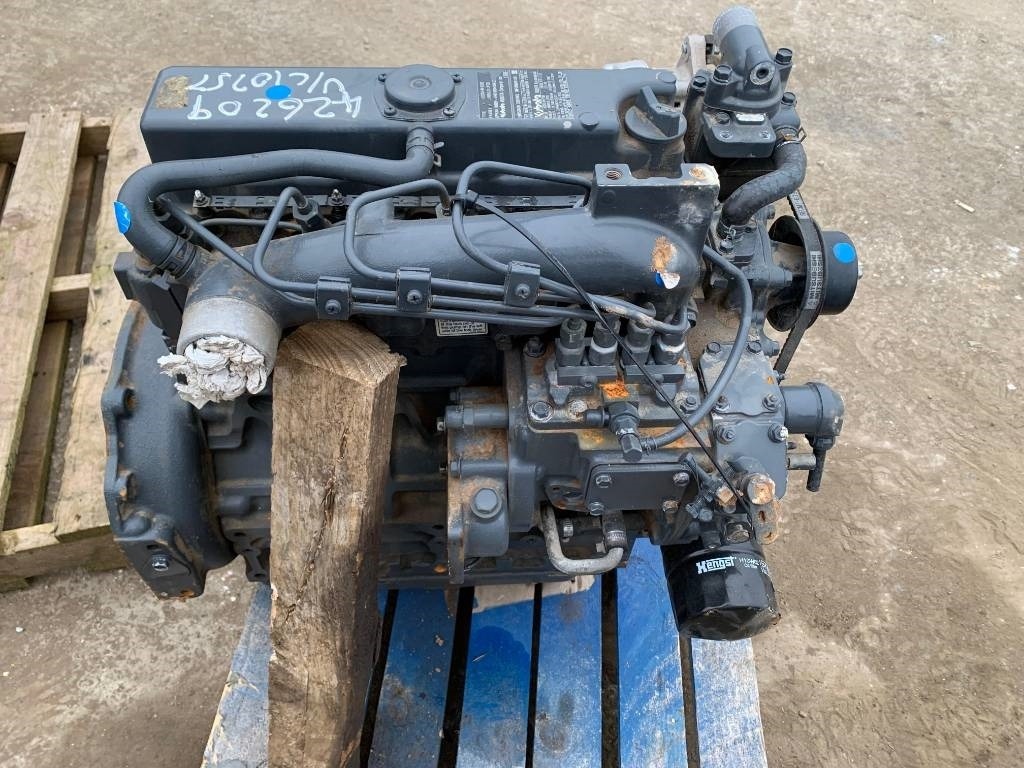 Kubota V 2203 ENGINE - Motor pro Stavební technika: obrázek 1 Kubota V 2203 ENGINE - Motor pro Stavební technika: obrázek 1