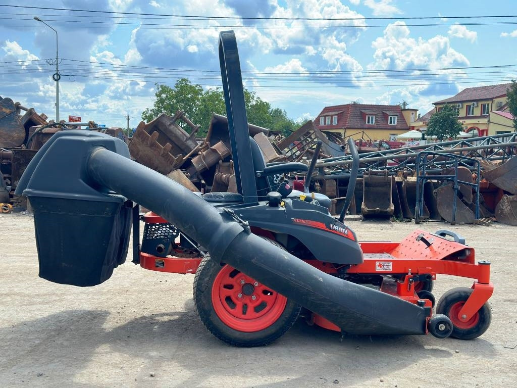 Kubota Z121S - Sekačka na trávu: obrázek 5 Kubota Z121S - Sekačka na trávu: obrázek 5