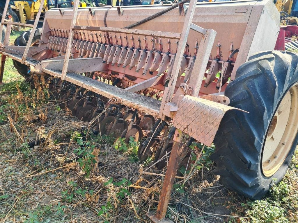 Kuhn 4M - Secí kombinace: obrázek 5 Kuhn 4M - Secí kombinace: obrázek 5