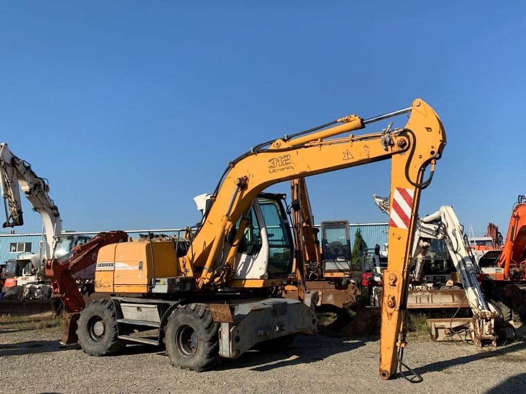 Liebherr A 312 - Kolesové rýpadlo: obrázek 5 Liebherr A 312 - Kolesové rýpadlo: obrázek 5
