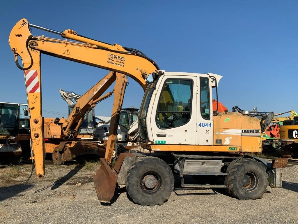 Liebherr A 312 - Kolesové rýpadlo: obrázek 2 Liebherr A 312 - Kolesové rýpadlo: obrázek 2