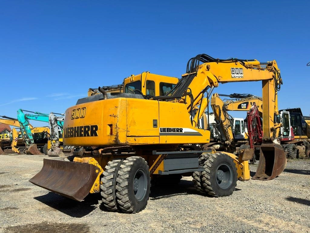 Liebherr A 900 B - Kolesové rýpadlo: obrázek 4 Liebherr A 900 B - Kolesové rýpadlo: obrázek 4