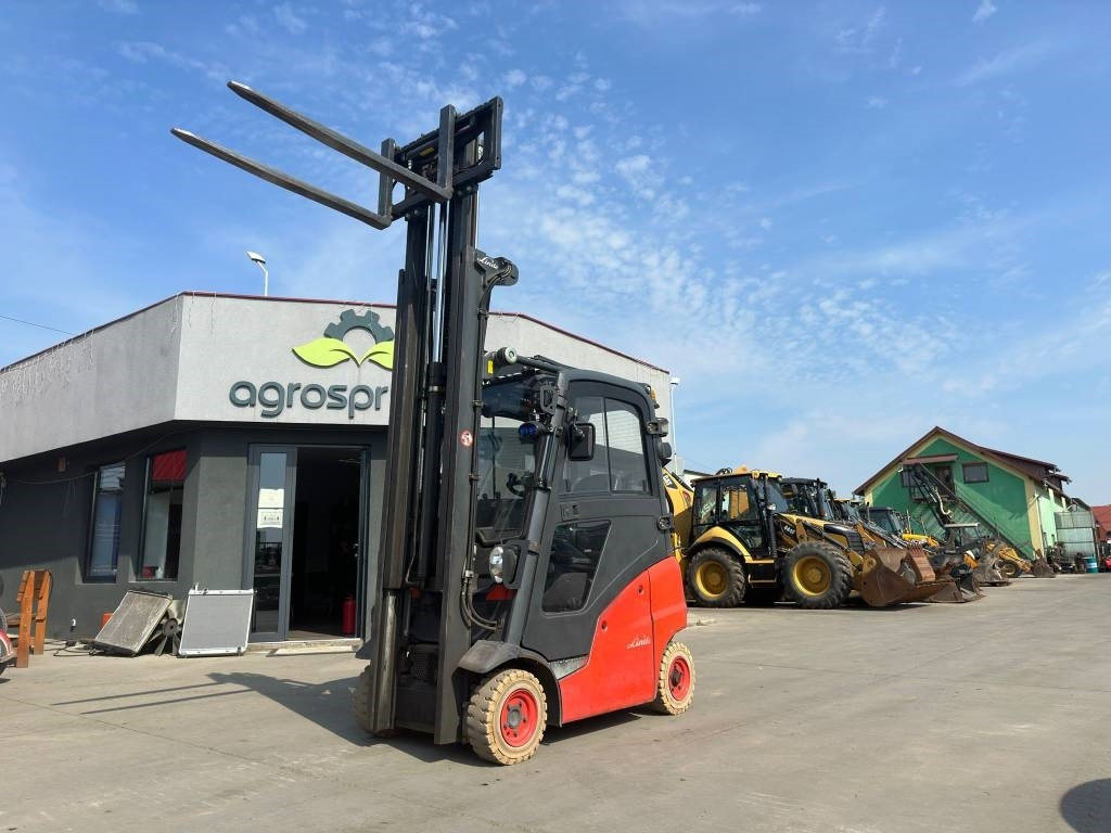 Linde H16T-01 - Plynový vysokozdvižný vozík: obrázek 2 Linde H16T-01 - Plynový vysokozdvižný vozík: obrázek 2