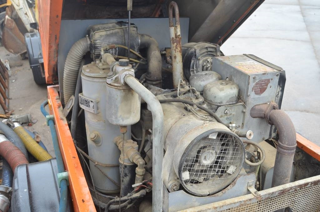 Mannesman Domag SC 40 DS-1 - Mobilní kompresor: obrázek 3 Mannesman Domag SC 40 DS-1 - Mobilní kompresor: obrázek 3