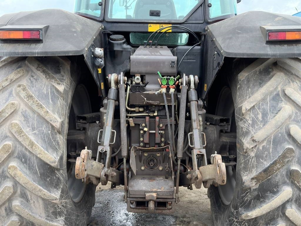 Massey Ferguson 8160 - Traktor: obrázek 4 Massey Ferguson 8160 - Traktor: obrázek 4