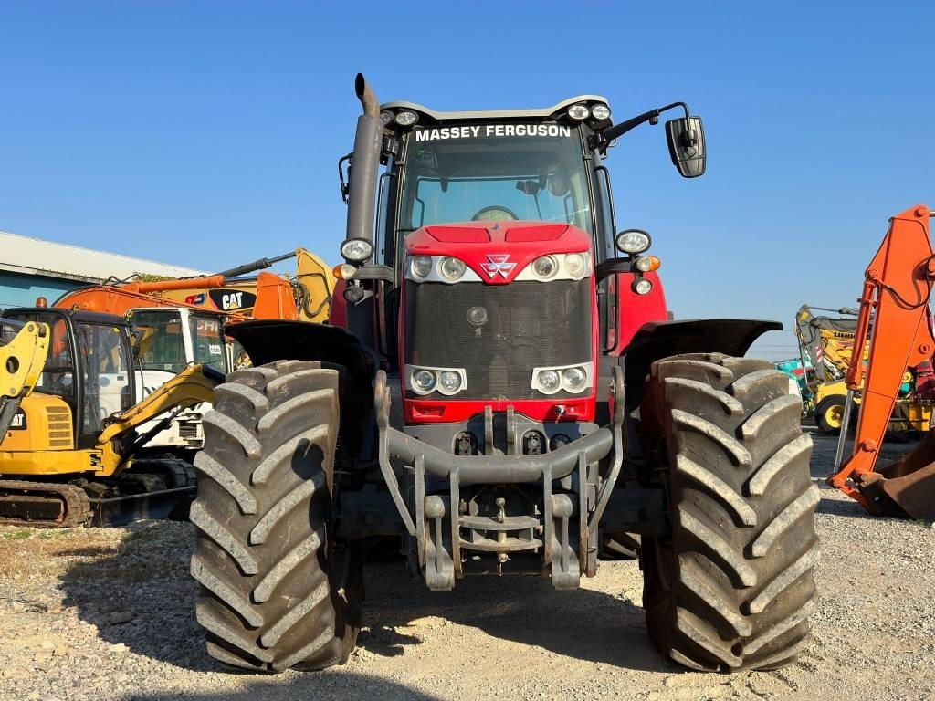 Massey Ferguson 8670 - Traktor: obrázek 4 Massey Ferguson 8670 - Traktor: obrázek 4