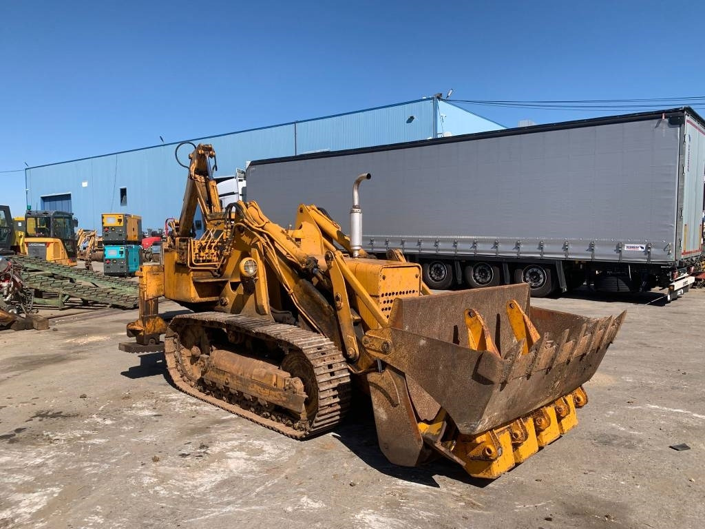 Massey Ferguson MF200 - Rýpadlo-nakladač: obrázek 1 Massey Ferguson MF200 - Rýpadlo-nakladač: obrázek 1