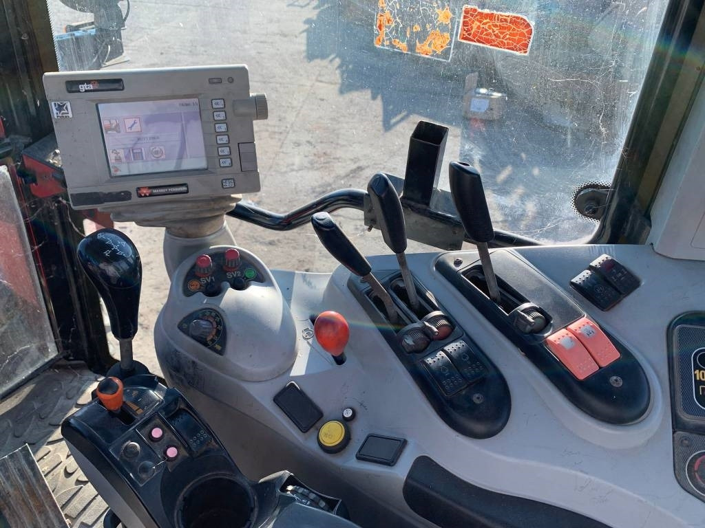 Traktor Massey Ferguson MF7485: obrázek 11