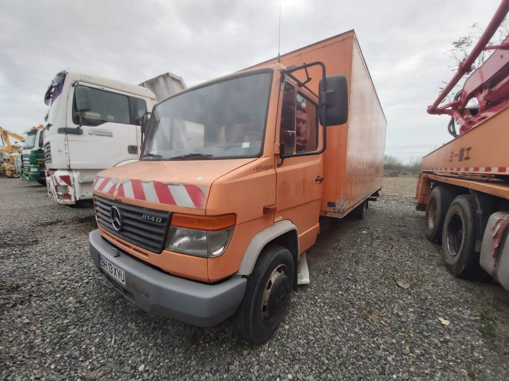 Mercedes-Benz 814D - Skříňový nákladní auto: obrázek 1 Mercedes-Benz 814D - Skříňový nákladní auto: obrázek 1