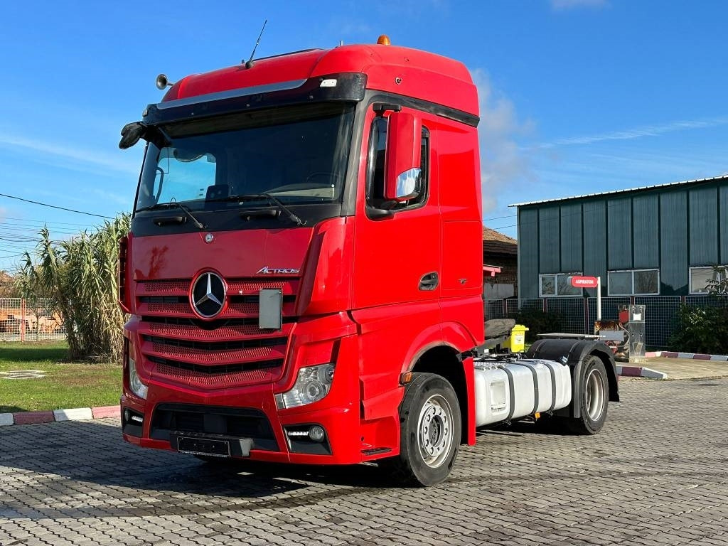 Mercedes-Benz Actros 963-4-A - Skříňový nákladní auto: obrázek 4 Mercedes-Benz Actros 963-4-A - Skříňový nákladní auto: obrázek 4