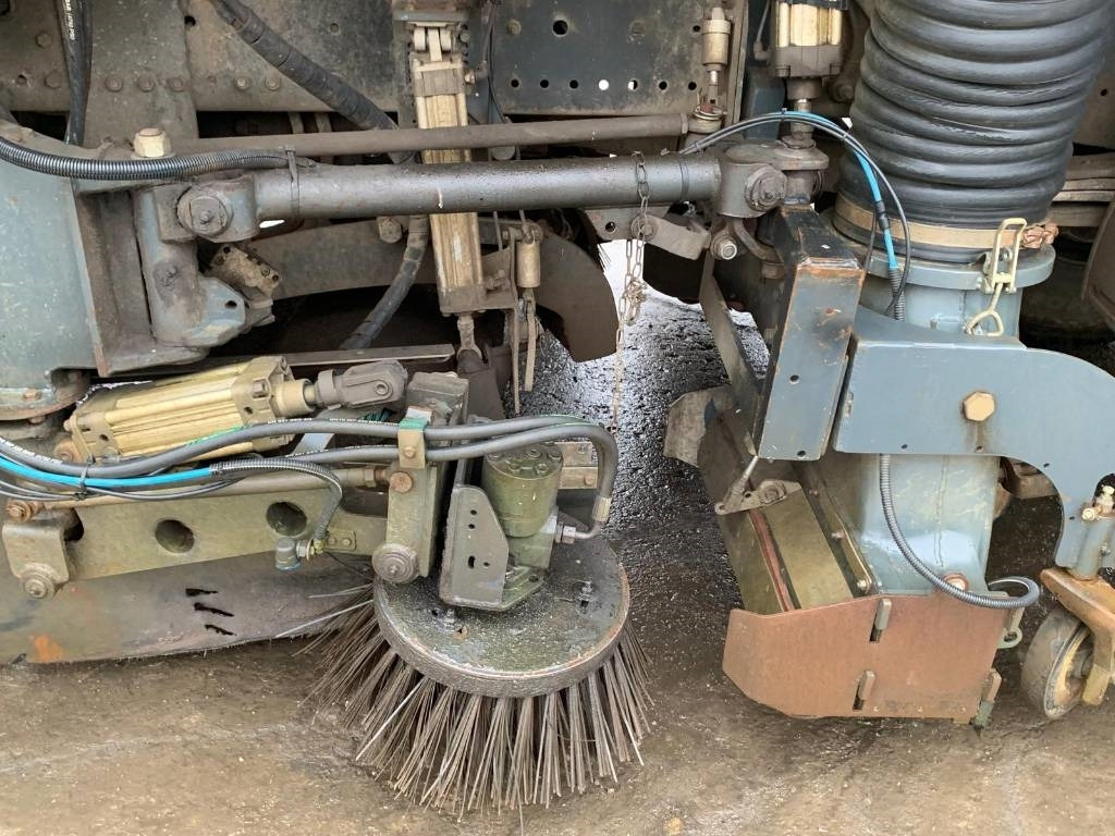 Zametací vůz Mercedes-Benz Axor 1829: obrázek 8