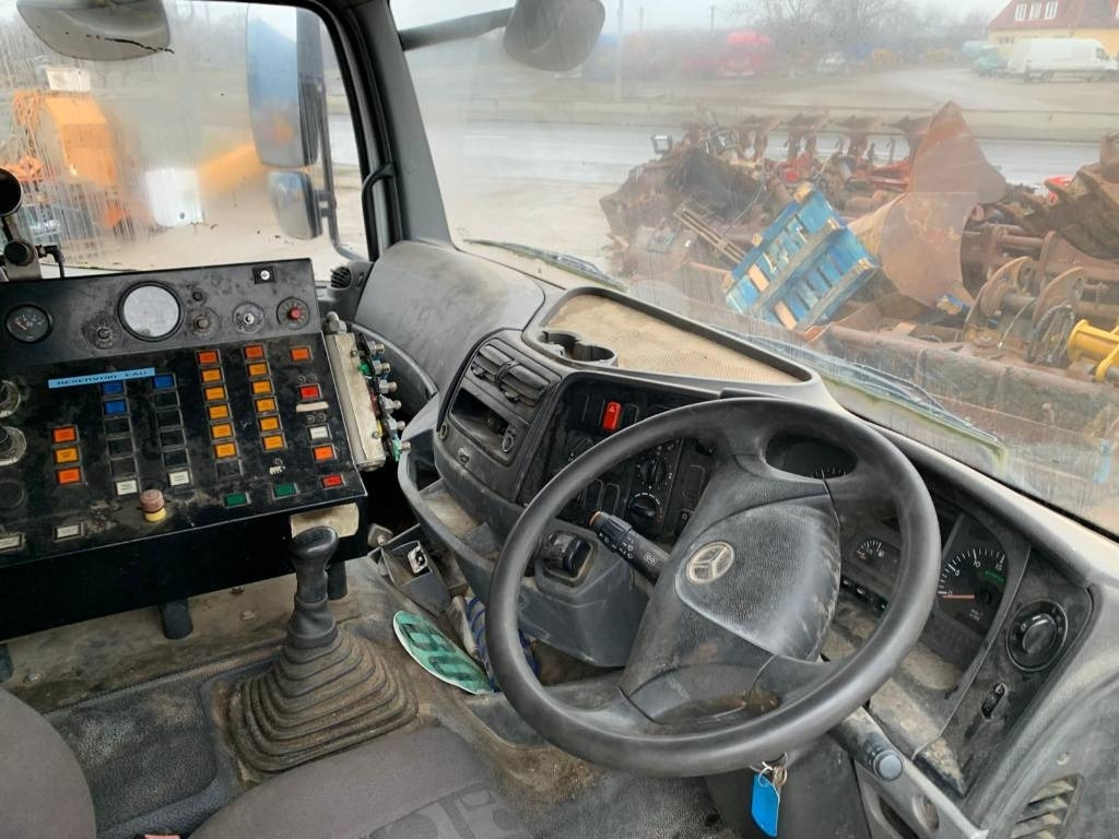 Zametací vůz Mercedes-Benz Axor 1829: obrázek 11