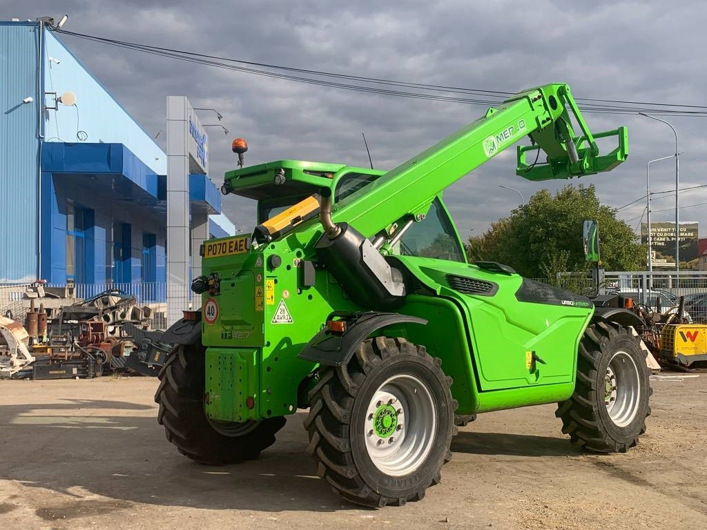 Merlo TF 42.7 CS-140 - Teleskopický manipulátor: obrázek 3 Merlo TF 42.7 CS-140 - Teleskopický manipulátor: obrázek 3