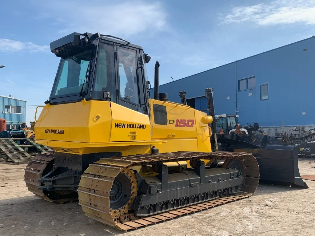 New Holland D 150  - Buldozer: obrázek 3 New Holland D 150  - Buldozer: obrázek 3