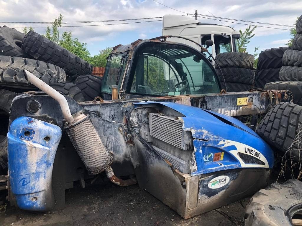 New Holland For Parts LM 5060 - Teleskopický manipulátor: obrázek 1 New Holland For Parts LM 5060 - Teleskopický manipulátor: obrázek 1