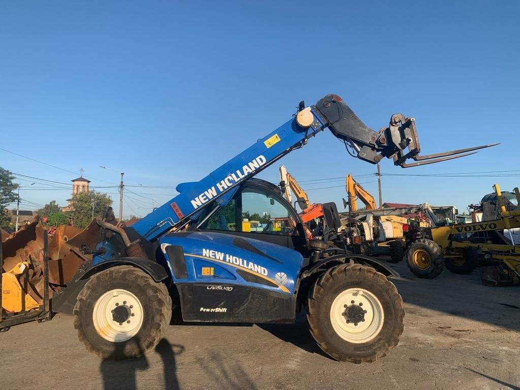 New Holland LM 5040 - Teleskopický manipulátor: obrázek 5 New Holland LM 5040 - Teleskopický manipulátor: obrázek 5