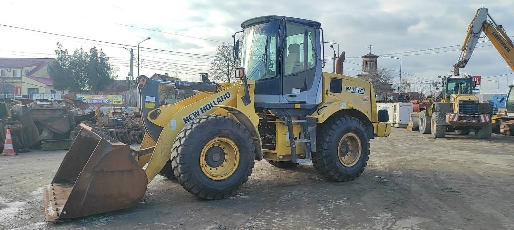 New Holland W 130 - Kolový nakladač: obrázek 3 New Holland W 130 - Kolový nakladač: obrázek 3