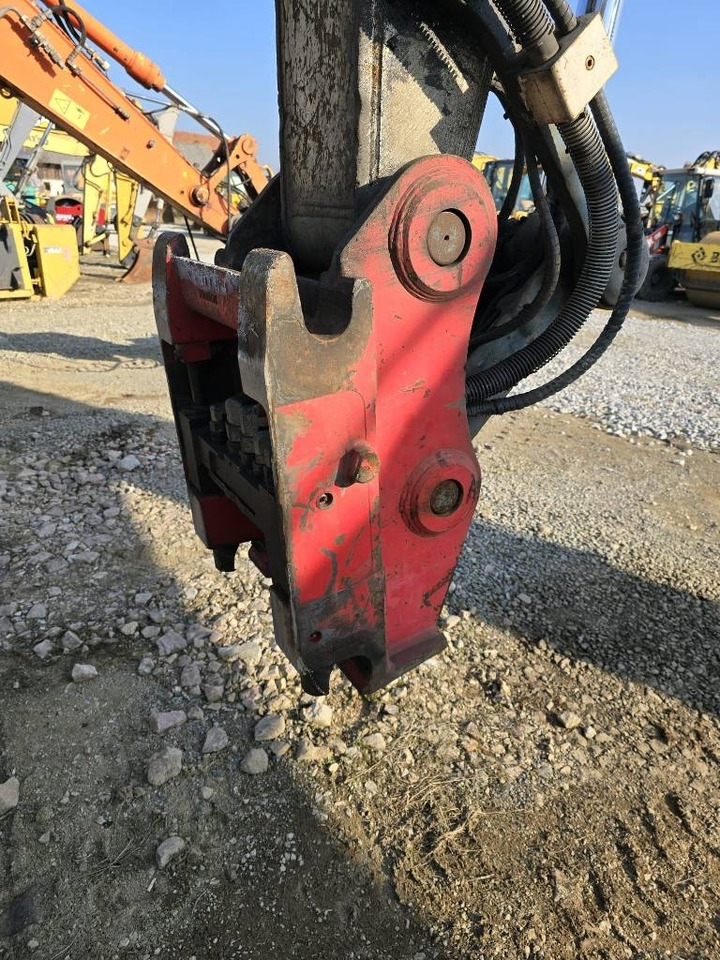 OilQuick OQ70-55 Quick Coupler - Rychloupínací: obrázek 4 OilQuick OQ70-55 Quick Coupler - Rychloupínací: obrázek 4