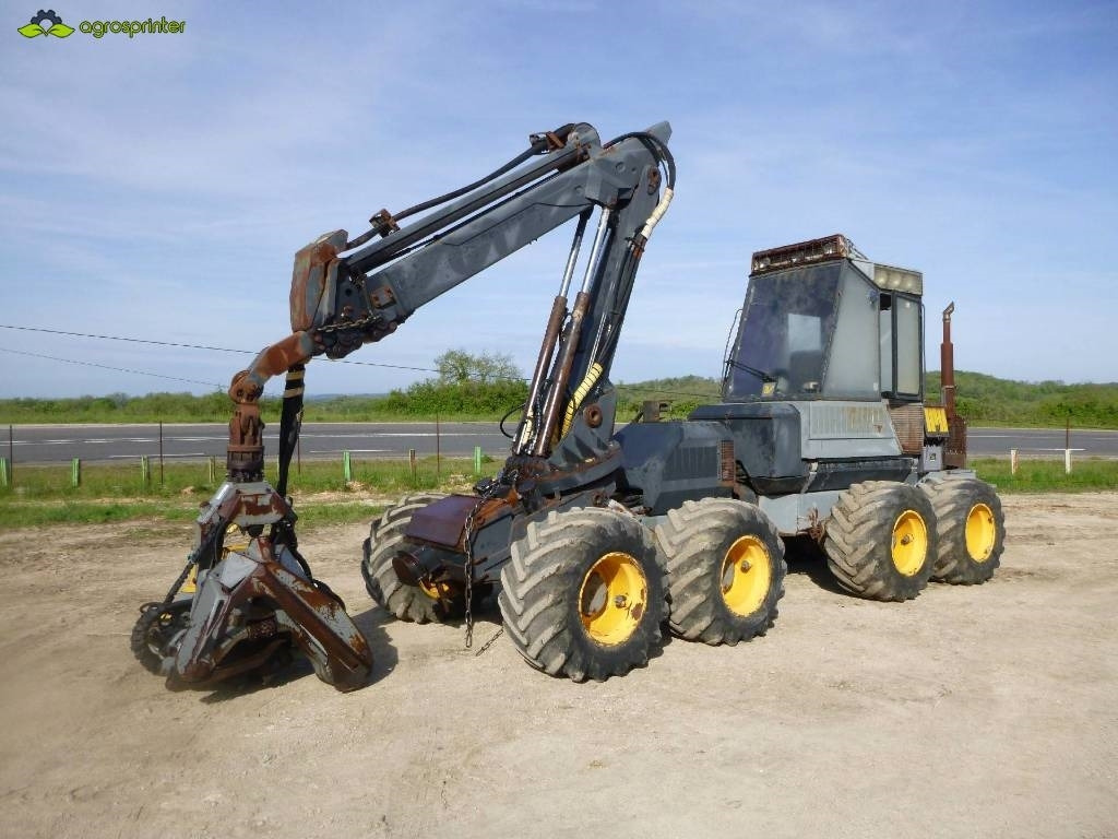 Ponsse HS 10 Harvester - Harvestor: obrázek 1 Ponsse HS 10 Harvester - Harvestor: obrázek 1