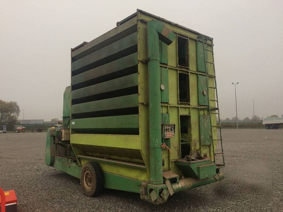 Strahl 700 - Stroj po sklizni: obrázek 4 Strahl 700 - Stroj po sklizni: obrázek 4