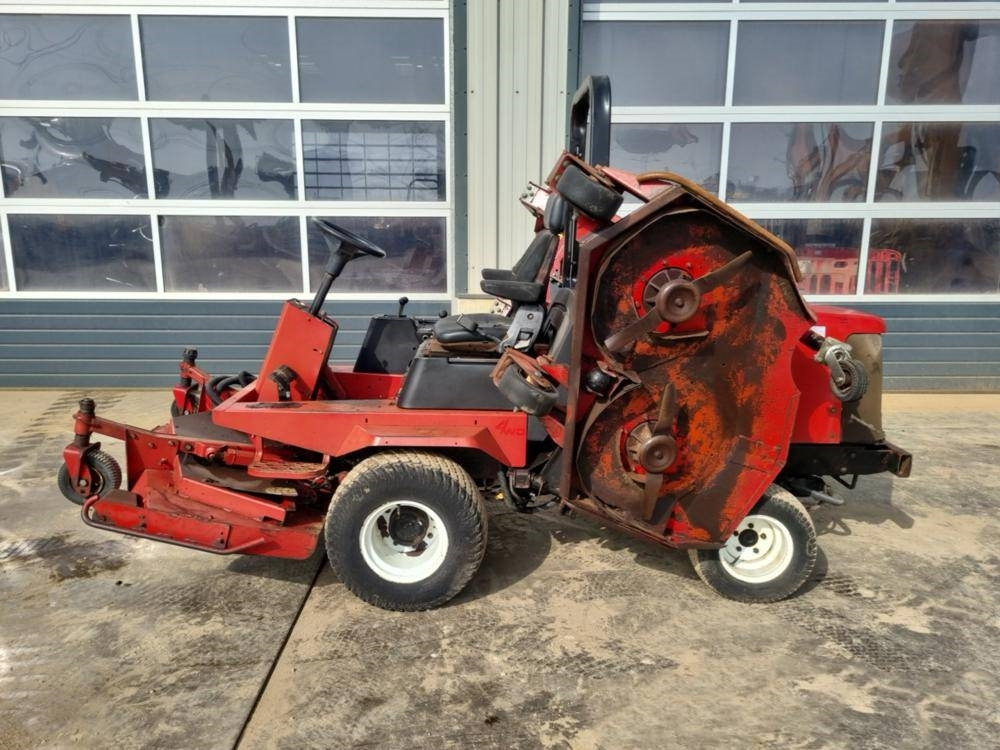 Toro GROUNDSMASTER 30410 - Sekačka na trávu: obrázek 2 Toro GROUNDSMASTER 30410 - Sekačka na trávu: obrázek 2