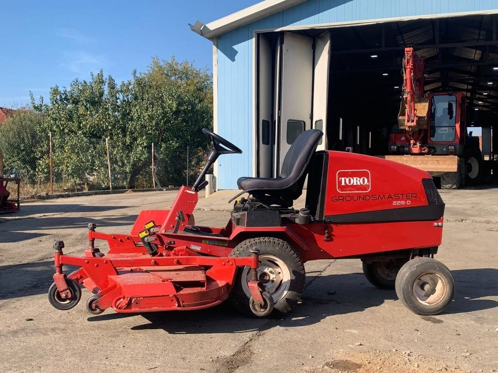 Toro Groundmaster 228D - Sekačka na trávu: obrázek 2 Toro Groundmaster 228D - Sekačka na trávu: obrázek 2