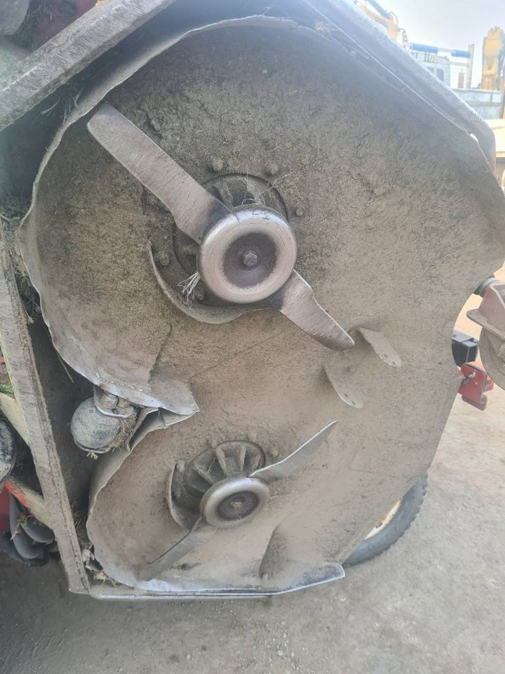 Sekačka na trávu Toro Groundmaster 4000D: obrázek 6