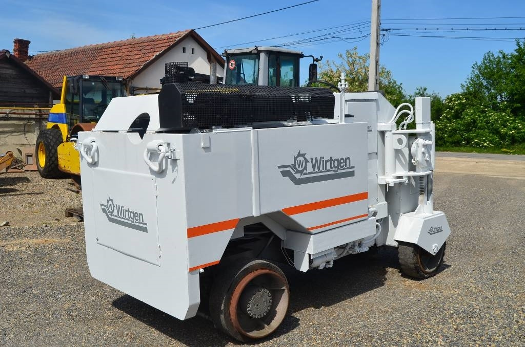 Wirtgen W1000L - Silniční fréza: obrázek 2 Wirtgen W1000L - Silniční fréza: obrázek 2