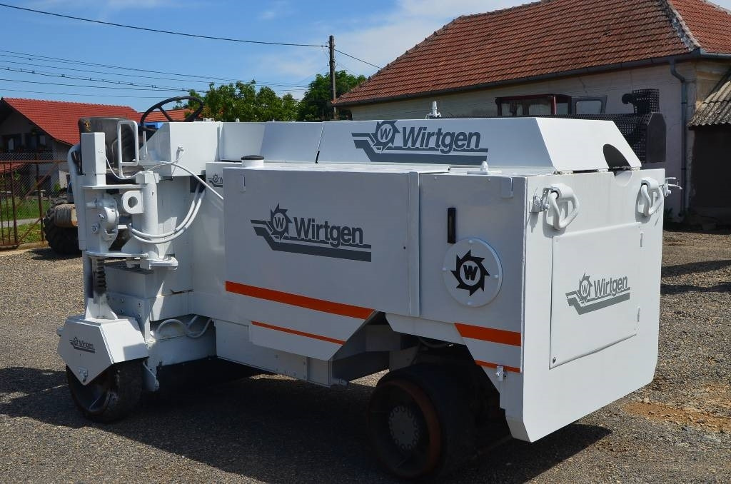 Wirtgen W1000L - Silniční fréza: obrázek 1 Wirtgen W1000L - Silniční fréza: obrázek 1