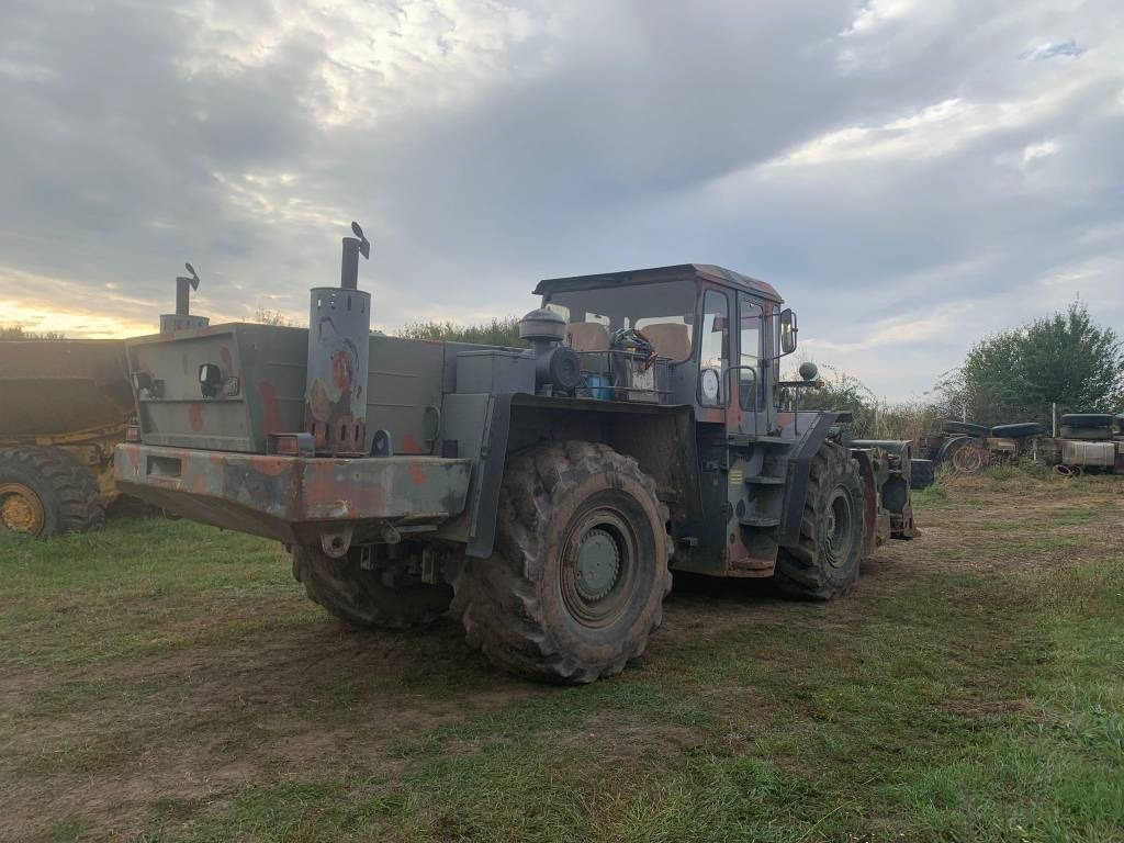 Zettelmeyer ZD3000  - Buldozer: obrázek 4 Zettelmeyer ZD3000  - Buldozer: obrázek 4