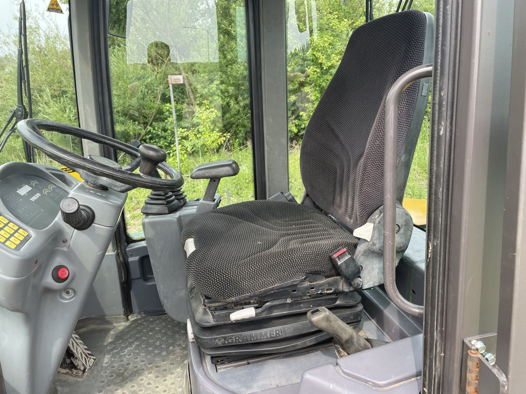 Volvo L30B PRO - Kolový nakladač: obrázek 4 Volvo L30B PRO - Kolový nakladač: obrázek 4