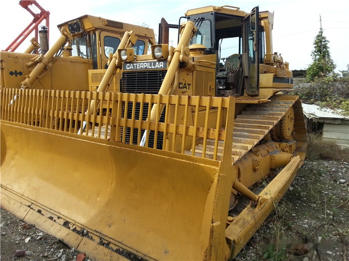 Caterpillar CAT D6H - Buldozer: obrázek 5 Caterpillar CAT D6H - Buldozer: obrázek 5