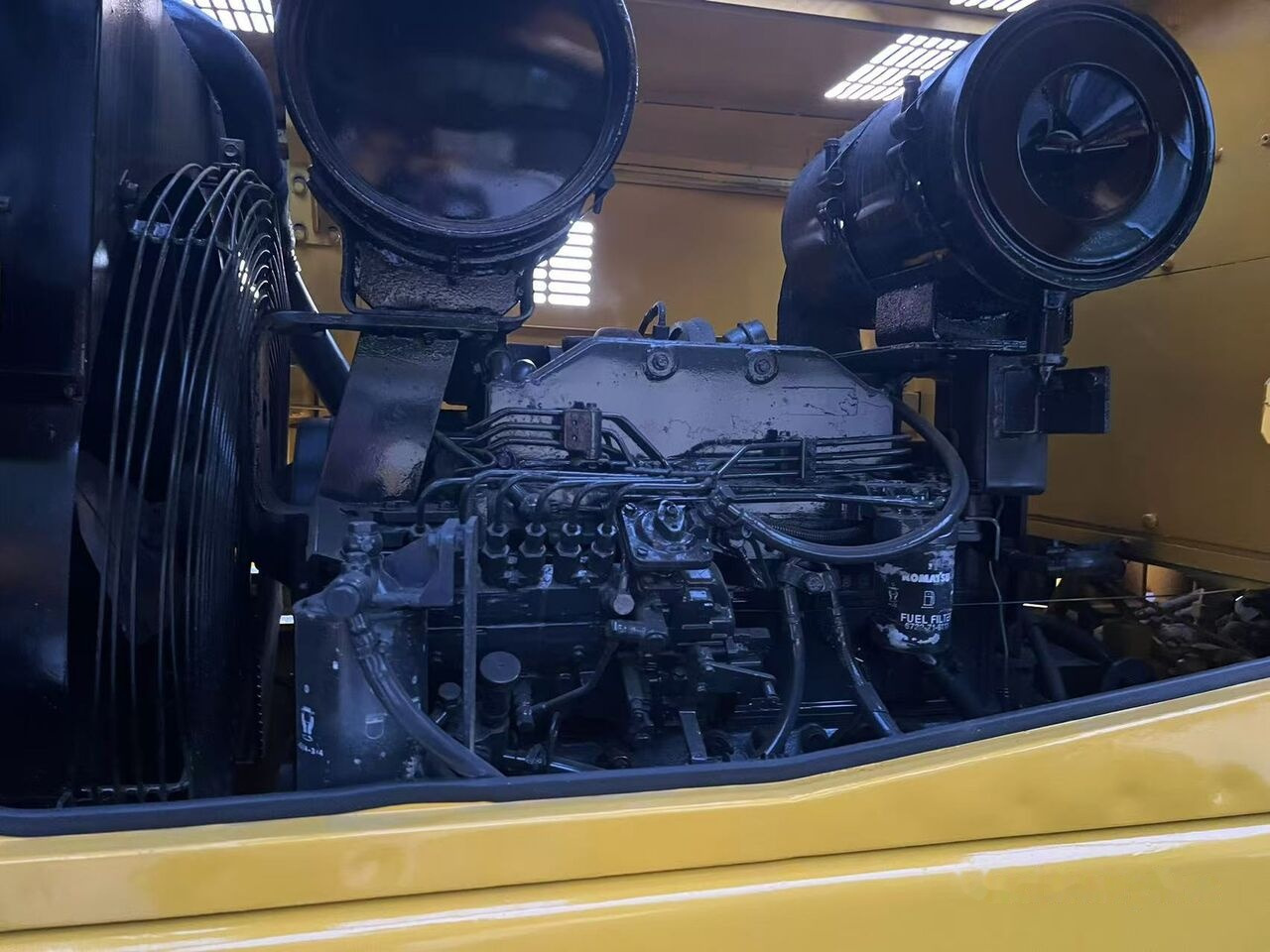 Komatsu WA320-3 - Kolový nakladač: obrázek 3 Komatsu WA320-3 - Kolový nakladač: obrázek 3