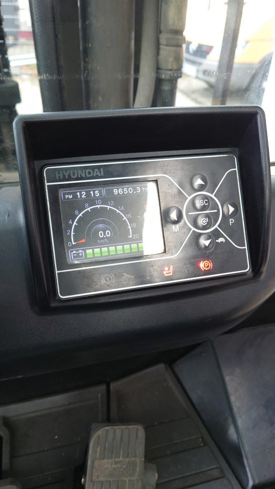Hyundai 40B-9 - Elektrický vysokozdvižný vozík: obrázek 2 Hyundai 40B-9 - Elektrický vysokozdvižný vozík: obrázek 2