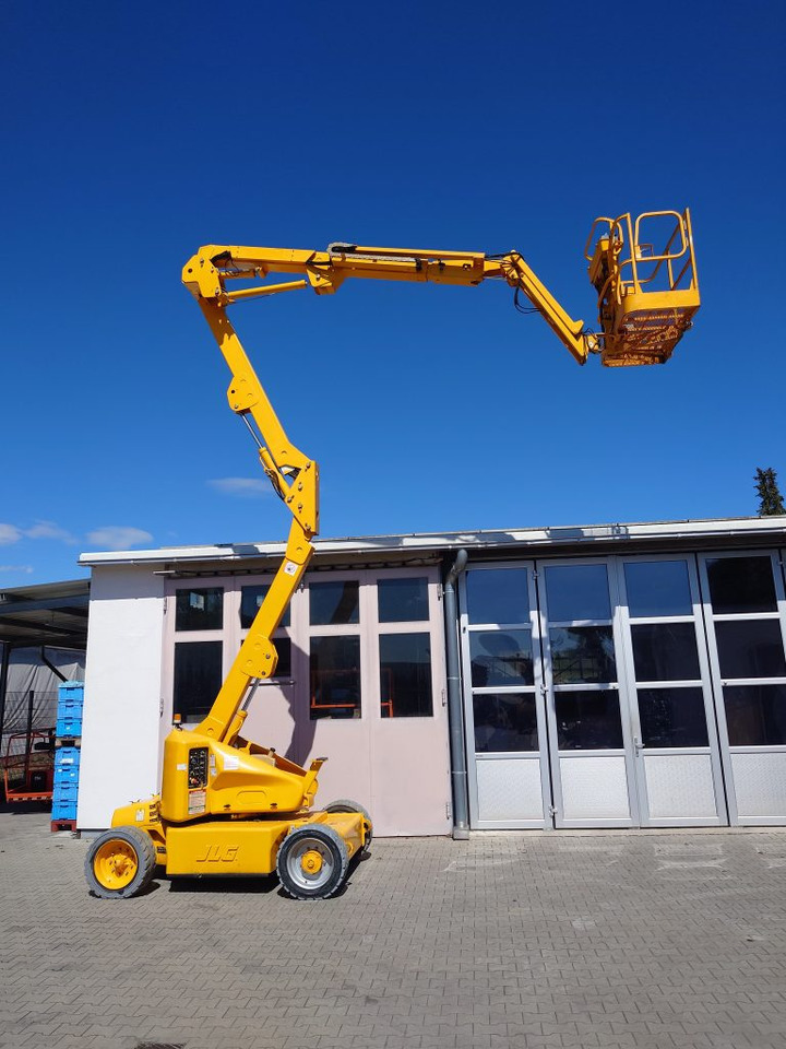 JLG M450AJ - Kloubová plošina: obrázek 2 JLG M450AJ - Kloubová plošina: obrázek 2