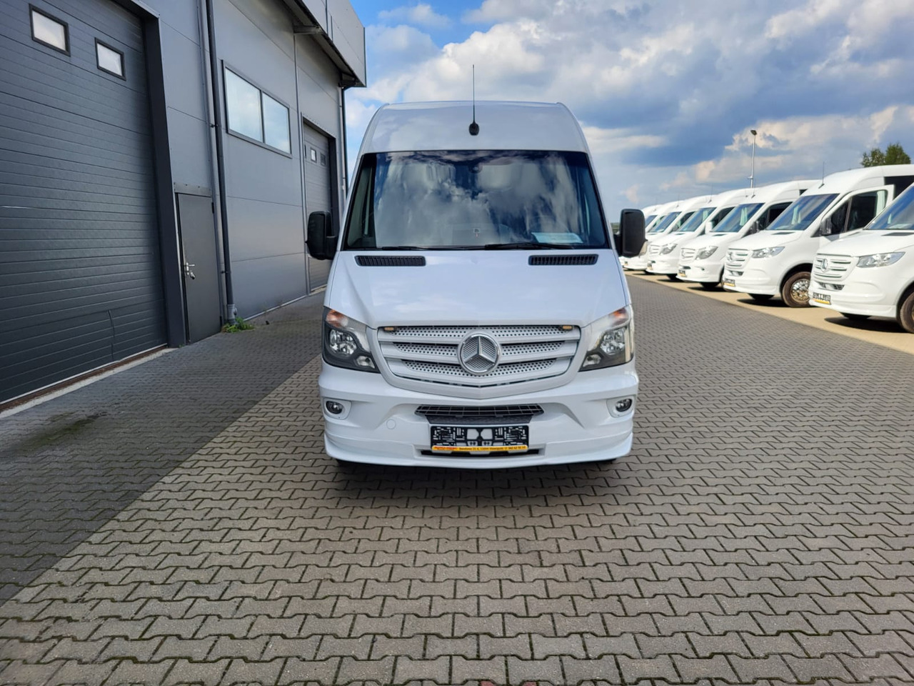 Mercedes-Benz Sprinter 519 CDI 24 places + 4 standing - Autobus příměstský: obrázek 2 Mercedes-Benz Sprinter 519 CDI 24 places + 4 standing - Autobus příměstský: obrázek 2