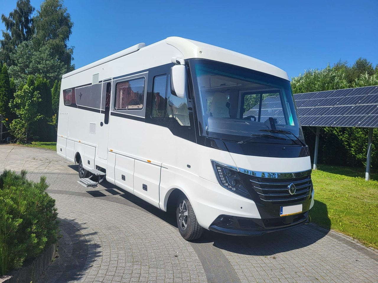 NIESMANN + BISCHOFF 920 - Integrovaný obytný vůz: obrázek 2 NIESMANN + BISCHOFF 920 - Integrovaný obytný vůz: obrázek 2