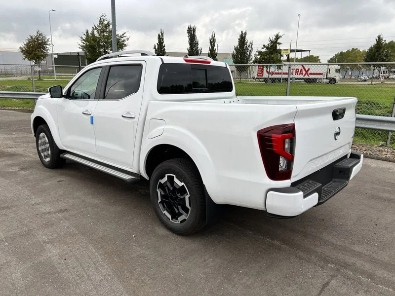 Nissan Navara 4x4 2.5 D Double Cab - LE Plus - AUTOMATIC - FULL OPTIONS - EURO 2 - NEW!! - 3 UNITS - Pick-up, Dodávka s dvojitou kabinou: obrázek 3 Nissan Navara 4x4 2.5 D Double Cab - LE Plus - AUTOMATIC - FULL OPTIONS - EURO 2 - NEW!! - 3 UNITS - Pick-up, Dodávka s dvojitou kabinou: obrázek 3