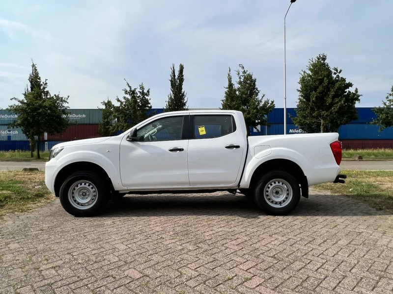 Nissan Navara 4x4 - 22 UNITS - 2.5 D Double Cab - XE - EURO 2 - NEW!! READY FOR WORK!!! - Pick-up, Dodávka s dvojitou kabinou: obrázek 2 Nissan Navara 4x4 - 22 UNITS - 2.5 D Double Cab - XE - EURO 2 - NEW!! READY FOR WORK!!! - Pick-up, Dodávka s dvojitou kabinou: obrázek 2