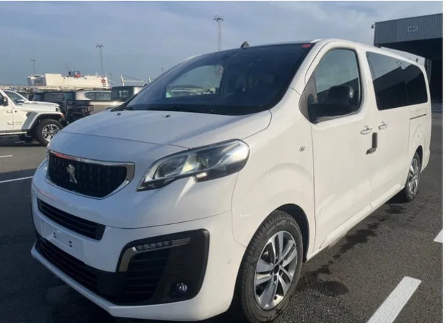 Peugeot Traveller VIP Business Lounge L3 FWD 2.0D A/T - 150hp - 8 seater - Minibus, Mikrobus: obrázek 1 Peugeot Traveller VIP Business Lounge L3 FWD 2.0D A/T - 150hp - 8 seater - Minibus, Mikrobus: obrázek 1