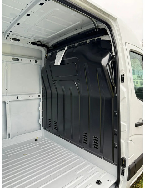 Renault Master L2H2 2.3D 140 HP - Euro 5 - NEW - 25 UNITS DIRECTLY AVAILABLE!!! - Furgon: obrázek 4 Renault Master L2H2 2.3D 140 HP - Euro 5 - NEW - 25 UNITS DIRECTLY AVAILABLE!!! - Furgon: obrázek 4
